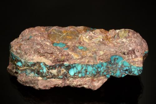 Turquoise<br />Distrito Tombstone, Condado Cochise, Arizona, USA<br />11.8 x 6.5 x 4.0 cm<br /> (Author: Michael Shaw)