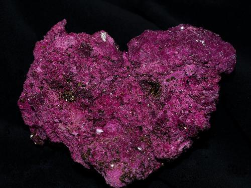 Corundum<br />Inner Mongolia Autonomous Region, China<br />11x9x5 cms<br /> (Author: Joseph DOliveira)