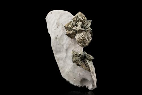 Marcasite with Pyrite<br />Cap Blanc-Nez, Pas-de-Calais, Hauts-de-France, France<br />5 x 8.5 x 12 cm / main crystal: 4.1 cm<br /> (Author: MIM Museum)