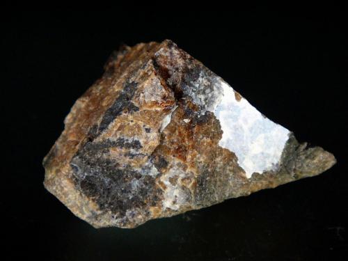 Galliskiíta, Triplita<br />Pegmatita Gigante, Distrito Candelaria, Departamento Cruz del Eje, Provincia Córdoba, Argentina<br />5 x 4 cm.<br /> (Autor: Antonio P. López)