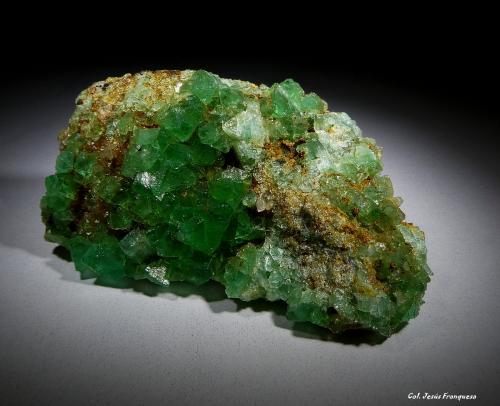 Fluorita.<br />Pedrera Berta, Turó de Can Domènech, Serra de Roques Blanques, Sant Cugat del Vallès-El Papiol, Comarca Vallès Occidental / Baix Llobregat, Barcelona, Cataluña / Catalunya, España<br />55x50 mm.<br /> (Autor: Jesus Franquesa Baucells)