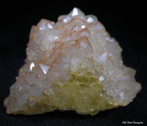 Fluorita y Cuarzo.<br />Mina Matagalls (Minas de Sant Marçal), Sant Marçal, Viladrau, Comarca Osona, Gerona / Girona, Cataluña / Catalunya, España<br />47x42 mm.<br /> (Autor: Jesus Franquesa Baucells)