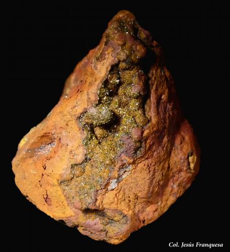 Mimetita.<br />Mina Serra da Mina, Cercal, Santiago do Cacém, Distrito Setúbal , Región Área Metropolitana de Lisboa, Portugal<br />24x21 mm.<br /> (Autor: Jesus Franquesa Baucells)