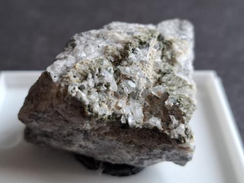 Meionite<br />Cantera San Vito, Monte Somma, Complesso Somma-Vesuvio, Ciudad metropolitana de Nápoles, Campania, Italia<br />4 x 3,5 cm<br /> (Author: Volkmar Stingl)