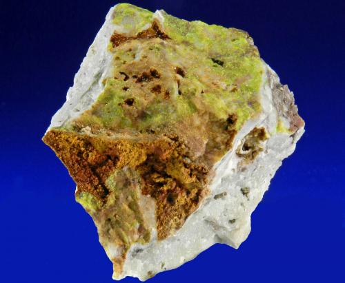Rodalquilarita, Jarosita<br />Filón 340, Rodalquilar, Níjar, Comarca Metropolitana de Almería, Almería, Andalucía, España<br />4 x 4 cm.<br /> (Autor: Antonio P. López)