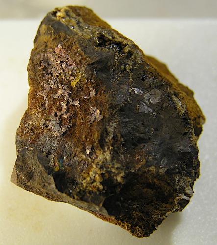 Cobre<br />Mina Maura (Mina San Miguel), Ribes de Freser, Comarca Ripollès, Gerona / Girona, Cataluña / Catalunya, España<br />2,5 x 2 x 1 cm<br /> (Autor: Frederic Varela)