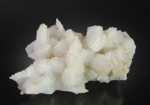 Yugawaralite<br />Chena Hot Springs, Ruta Tors Campground, Río Chena, Condado Fairbanks North Star, Alaska, USA<br />8.3 x 5.4 x 3.9 cm<br /> (Author: Michael Shaw)