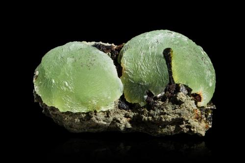 Prehnite with Epidote<br />Kayes Region, Mali<br />6.5 x 10 x 5.5 cm<br /> (Author: MIM Museum)