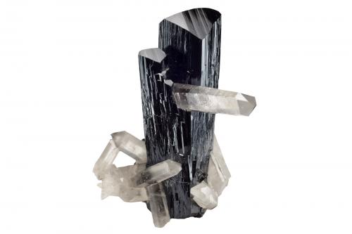 Ilvaite with Quartz<br />Hexigten Banner (Kèshíkèténg Qí), Chifeng (Ulanhad), Inner Mongolia Autonomous Region, China<br />5.5 x 7 x 7.5 cm / main crystal: 7.4 cm<br /> (Author: MIM Museum)