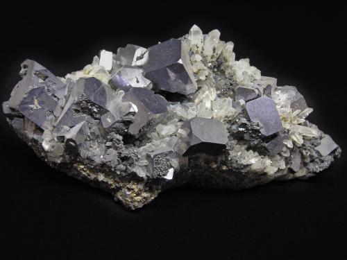 Galena<br />Depósito Krushev dol, Mina Krushev dol, Zona minera Madan, Montes Rhodope, Smolyan Oblast, Bulgaria<br />16 cm<br /> (Autor: Cesar M. Salvan)