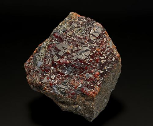 Spessartine, Galena<br />Broken Hill, Yancowinna County, New South Wales, Australia<br />9.2 x 7.1 cm<br /> (Author: am mizunaka)