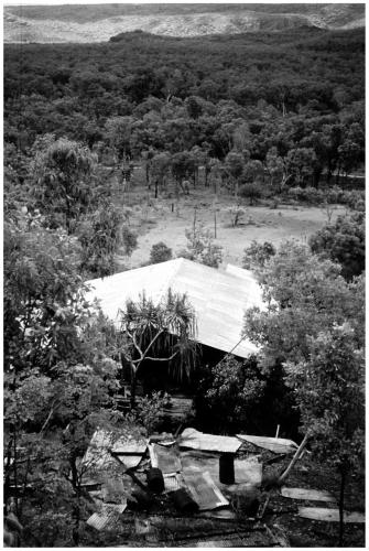 El Sherana Processing Plant

Photo showing part of the derelict remains of the El Sherana mine’s Gravity Separation Plant. The plant was constructed in 1956 to process the rich Uranium ore extracted from the nearby mines. Gimbat Road is in the background. (Photo courtesy of S. Kerber) (Author: silvia)