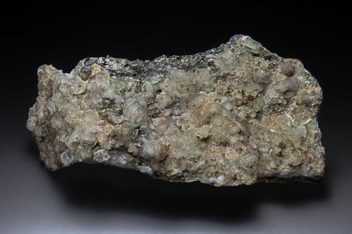 Fluorite, Calcite<br />Broken Hill, Yancowinna County, New South Wales, Australia<br />10.8 x 5.8 cm<br /> (Author: am mizunaka)