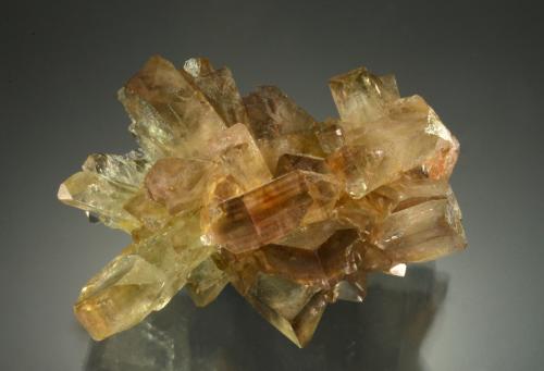 Baryte<br />Mina Northumberland, Montes Toquima, Distrito Northumberland, Condado Nye, Nevada, USA<br />6.7 x 5.1 x 3.1 cm<br /> (Author: Michael Shaw)