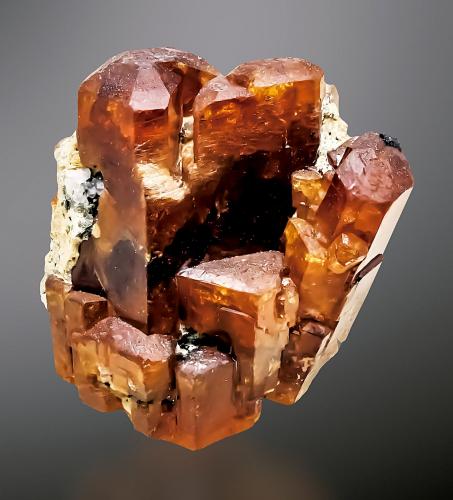 Bastnäsita-(Ce)<br />Monte Malosa, Distrito Zomba, Malawi<br />22 mm<br /> (Autor: Borja Sainz de Baranda)