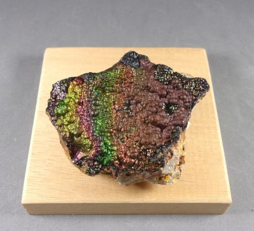 Goethita<br />Mina Cerro del Cinto, Rodalquilar, Níjar, Comarca Metropolitana de Almería, Almería, Andalucía, España<br />6,2 x 4,9 x 3 cm.<br /> (Autor: J. G. Alcolea)