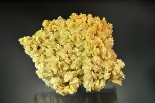 Barite<br />Baia Sprie, Maramures, Romania<br />12.0 x 9.0 x 3.0 cm<br /> (Author: Michael Shaw)