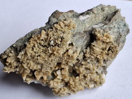 Gypsum<br />Idalpe, Ischgl, Landeck District, North Tyrol, Tyrol/Tirol, Austria<br />14 x 7 cm<br /> (Author: Volkmar Stingl)