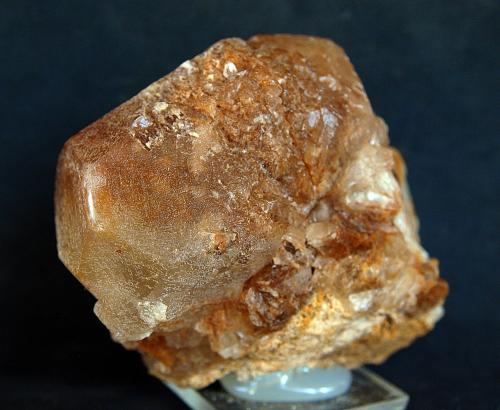 Calcita<br />Dolomítica Group of Quarries, Montehano, Escalante, Comarca Trasmiera, Cantabria, Spain<br />8 x 7 cm<br /> (Autor: Pedro Antonio)