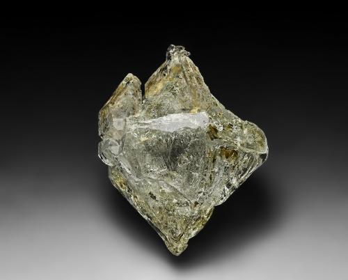 Quartz<br />Tate Boulevard Industrial Park, Hickory, Catawba County, North Carolina, USA<br />3.6 x 3.0 cm<br /> (Author: am mizunaka)