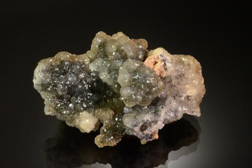 Willemite<br />Mina Tsumeb, Tsumeb, Región Otjikoto, Namibia<br />7.1 x 4.0 x 3.9 cm<br /> (Author: Michael Shaw)