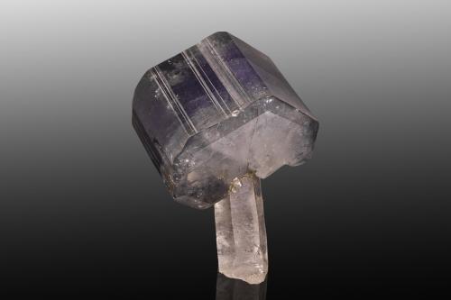 Fluorapatite with Quartz<br />Minas da Panasqueira, Aldeia de São Francisco de Assis, Covilhã, Castelo Branco, Cova da Beira, Centro, Portugal<br />5 x 6 x 8 cm / main crystal: 6.6 cm.<br /> (Author: MIM Museum)