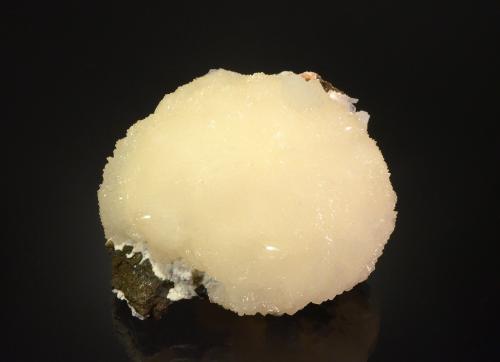 Stilbite-Ca<br />Distrito Pune (Distrito Poonah), Maharashtra, India<br />9.7 x 8.7 x 5.6 cm<br /> (Author: Michael Shaw)