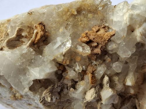 Quartz (variety rock crystal), Siderite, Baryte<br />Idalpe, Ischgl, Distrito Landeck, Tirol Norte, Tirol, Austria<br />8 x 5 cm<br /> (Author: Volkmar Stingl)