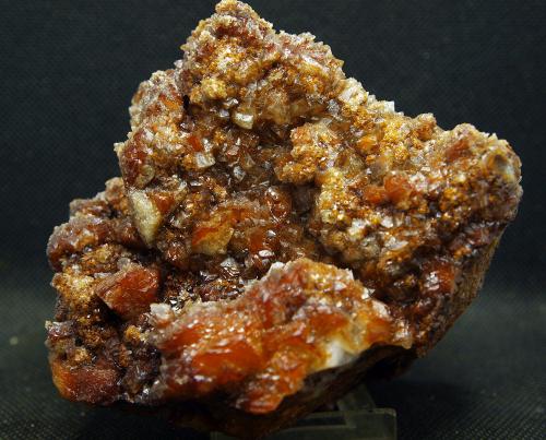 Calcita<br />Cantera Cabezoncillo, Cabeçonet/Alto del Salmitre, Municipio Busot, Comarca Campo de Alicante, Alicante / Alacant, Comunidad Valenciana / Comunitat Valenciana, España<br />11 x 9 cm<br /> (Autor: Pedro Antonio)