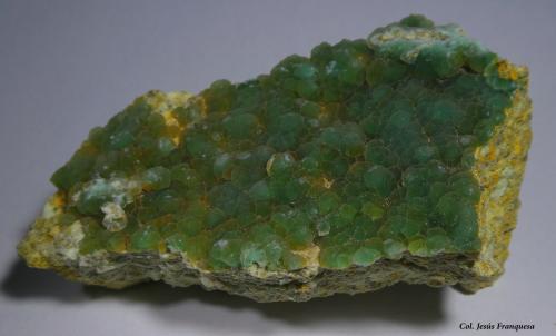 Fluorita.<br />Afloramientos de Singuerlín, Puig Castellar (Serra de Marina), Singuerlín, Santa Coloma de Gramenet, Comarca Barcelonès, Barcelona, Cataluña / Catalunya, España<br />120x60 mm.<br /> (Autor: Jesus Franquesa Baucells)