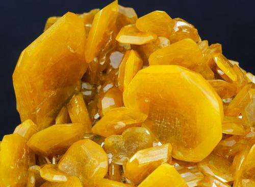 Wulfenite<br />Pozo XI (Puit XI), Oued El Heimer, distrito minero Touissit-Bou Beker, Provincia Jerada, Región Oriental, Marruecos<br />main crystal size: 1.7 × 1.5 cm<br /> (Author: Jordi Fabre)