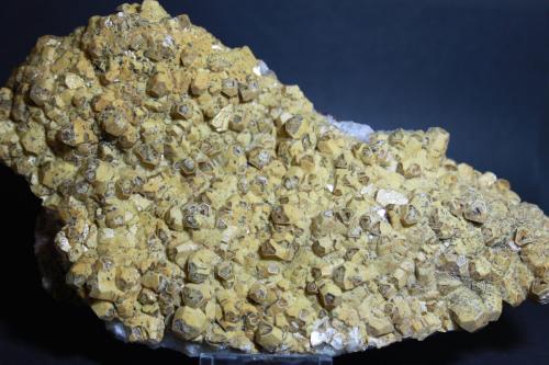 Calcita<br />Minas de Cala, Cala, Comarca Sierra de Huelva, Huelva, Andalucía, España<br />20 x 11 cm<br /> (Autor: Joaquin Blanco Cortina)