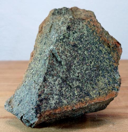 Eclogita<br />Macizo ultramáfico (ultrabásico) de Herbeira-Complejo de Cabo Ortegal, Herbeira, Cariño, Comarca Ortegal, La Coruña / A Coruña, Galicia / Galiza, España<br />11x9x3 cm.<br /> (Autor: supertxango)