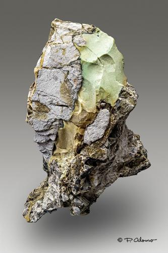 Variscita<br />Pedrera Turó de Montcada, Montcada i Reixac, Comarca Vallès Occidental, Barcelona, Cataluña / Catalunya, España<br />4,5cm x 8cm x 3cm<br /> (Autor: Pere Alonso)