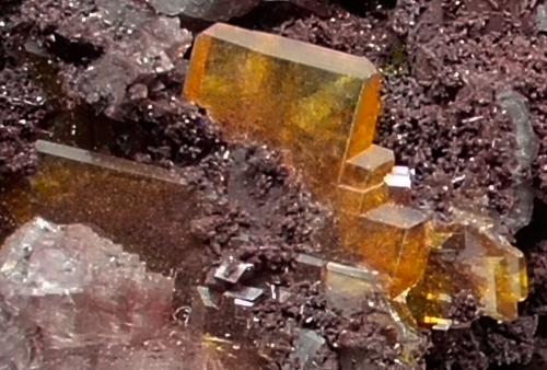 Wulfenita<br />Mina Ojuela, Mapimí, Municipio Mapimí, Durango, México<br />90x85x60 mm.<br /> (Autor: Luis Edmundo Sánchez Roja)