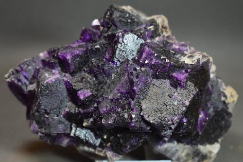 Fluorita<br />Cantera Mures, Las Pedrizas, Mures, Alcalá la Real, Comarca Sierra Sur, Jaén, Andalucía, España<br />120 x 80<br /> (Autor: Joaquin Blanco Cortina)