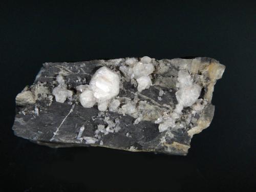 Harmotoma<br />St. Andreasberg, Zona minera St. Andreasberg, Distrito Goslar, Harz, Baja Sajonia/Niedersachsen, Alemania<br />4 x 2 cm.<br /> (Autor: Antonio P. López)