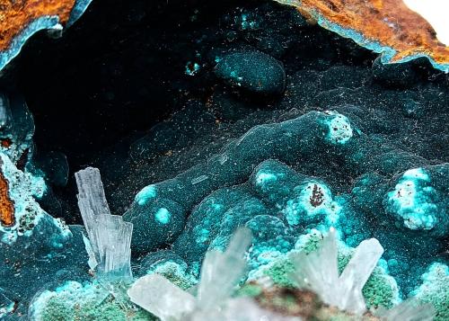 Rosasita<br />Mina Ojuela, Mapimí, Municipio Mapimí, Durango, México<br />170x90x50 mm.<br /> (Autor: Luis Edmundo Sánchez Roja)