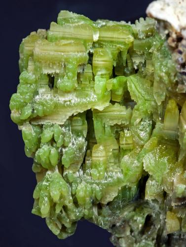 Pyromorphite<br />Minas de El Horcajo, El Horcajo, Almodóvar del Campo, Comarca Campo de Calatrava, Ciudad Real, Castilla-La Mancha, España<br />4.3 × 3.5 × 3 cm<br /> (Author: Jordi Fabre)