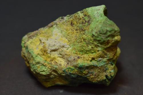 Guilleminita, Cuprosklodowskita<br />Mina Shinkolobwe (Mina Kasolo), Shinkolobwe, Cinturón de cobre de Katanga, Katanga (Shaba), República Democrática del Congo (Zaire)<br />50 x 40 mm.<br /> (Autor: Joaquin Blanco Cortina)