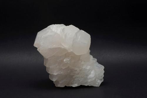 Calcite (variety Mn-bearing calcite)<br />Mina Androvo, Erma Reka, Zlatograd, Smolyan Oblast, Bulgaria<br />5 x 6,6 x 4,5 cm.<br /> (Author: DanovskiM)