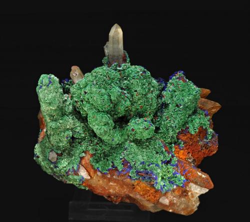 Malaquita con Azurita y Cuarzo<br />Zona M'Cissi, Comuna Alnif, Provincia Tinghir, Región Drâa-Tafilalet, Marruecos<br />9.4 × 7.3 × 8.8 cm<br /> (Autor: Jordi Fabre)