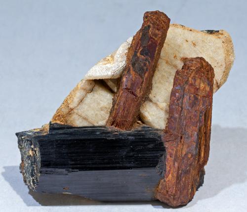 Niobophyllite with Aegirine and Orthoclase<br />Machinga, Distrito Machinga, Región Sur, Malawi<br />4 × 3.7 × 2.6 cm / main crystal size: 3.5 × 1 cm<br /> (Author: Jordi Fabre)