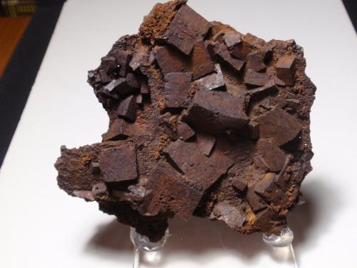 limonita pseudo pirita<br />Yacimiento de piritas, Llanos de Arenalejos, Carratraca, Comarca Valle del Guadalhorce, Málaga, Andalucía, España<br />90x90 mm<br /> (Autor: Ignacio)