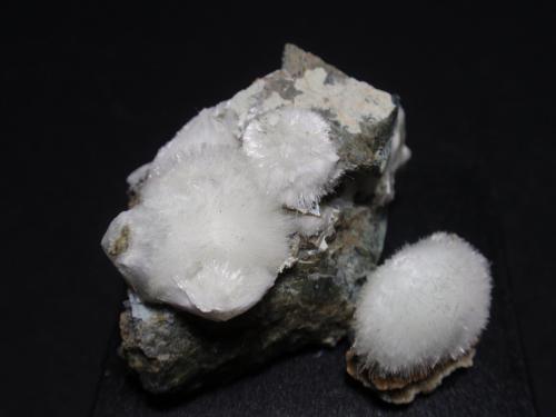 Artinita<br />San Benito County, California, USA<br />30x25 mm<br /> (Autor: Ignacio)