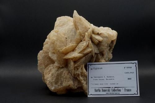 Gypsum<br />Troyanovo 3 Mine, Radnevo, Radnevo Municipality, Stara Zagora Province, Stara Zagora Region, Bulgaria<br />11x9x6 cm. / 751 g<br /> (Author: DanovskiM)