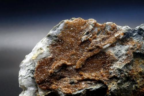 Childrenite<br />George and Charlotte Mine, Gulworthy, West Devon, England, UK<br />5 x 3,3 x 2,7 cm. / 44 g<br /> (Author: DanovskiM)