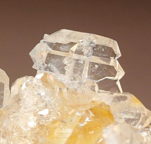 Quartz (variety faden)<br />Cime de Caron,Vallée des Bellevilles, Orelle, Saint-Jean-de-Maurienne, Savoie, Auvergne-Rhône-Alpes, France<br />110mm x 35mm x 80mm<br /> (Author: Philippe Durand)