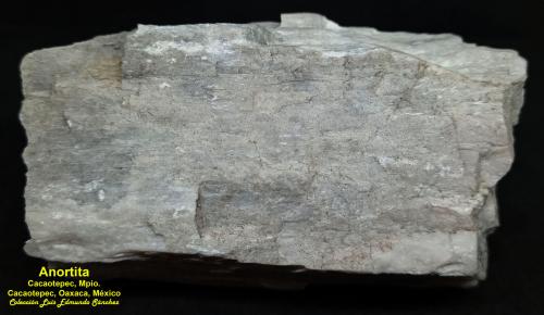 Anortita<br />Cacaotepec, Mpio. Cacaotepec, Oaxaca, México<br />95x60x40 mm.<br /> (Autor: Luis Edmundo Sánchez Roja)