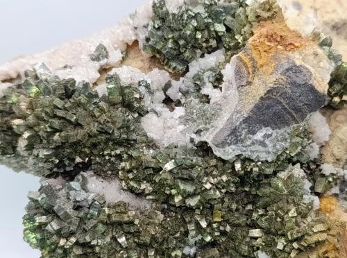 Marcasita y Dolomita.<br />Mina de Reocín, Reocín, Comarca Saja-Nansa, Cantabria, España<br />17x12 cm<br /> (Autor: AntonioJesus)